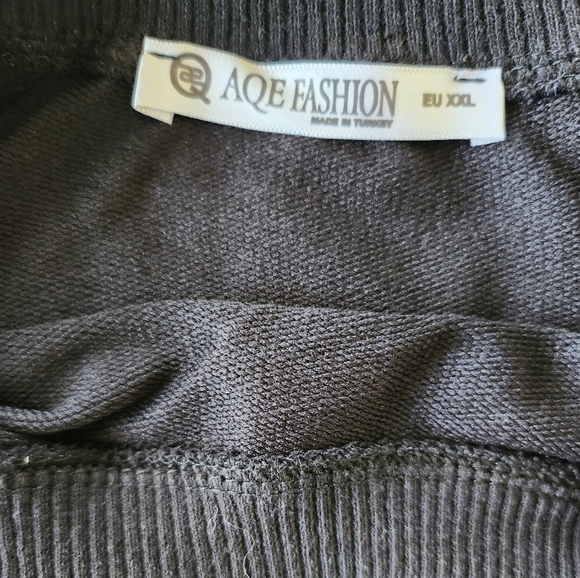 Black sweatshirt-type top with cut-outs on arms size 2XL - Picture 4 of 5